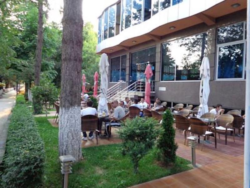Hotel Piazza Peshkopi Zewnętrze zdjęcie